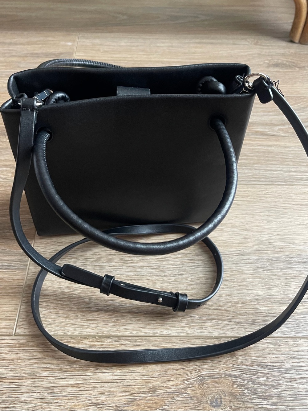 Squared mini tote in black